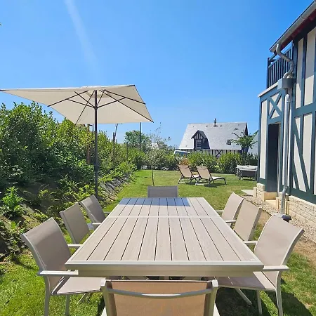 Beautiful Family Home, 4 Bedrooms, 3 Bathrooms, Quiet, Lovely Place Villa Deauville