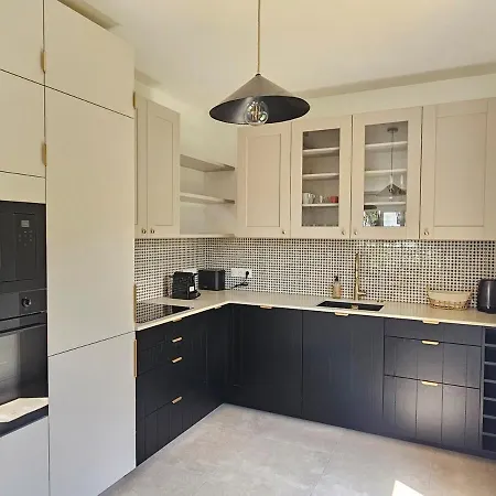 Villa Beautiful Family Home, 4 Bedrooms, 3 Bathrooms, Quiet, Lovely Place Deauville